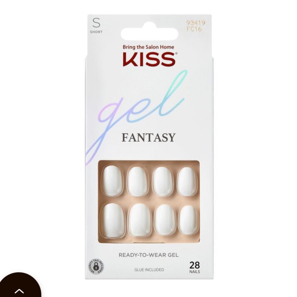 KISS Gel Fantasy White Ready-to-Wear Nails x3